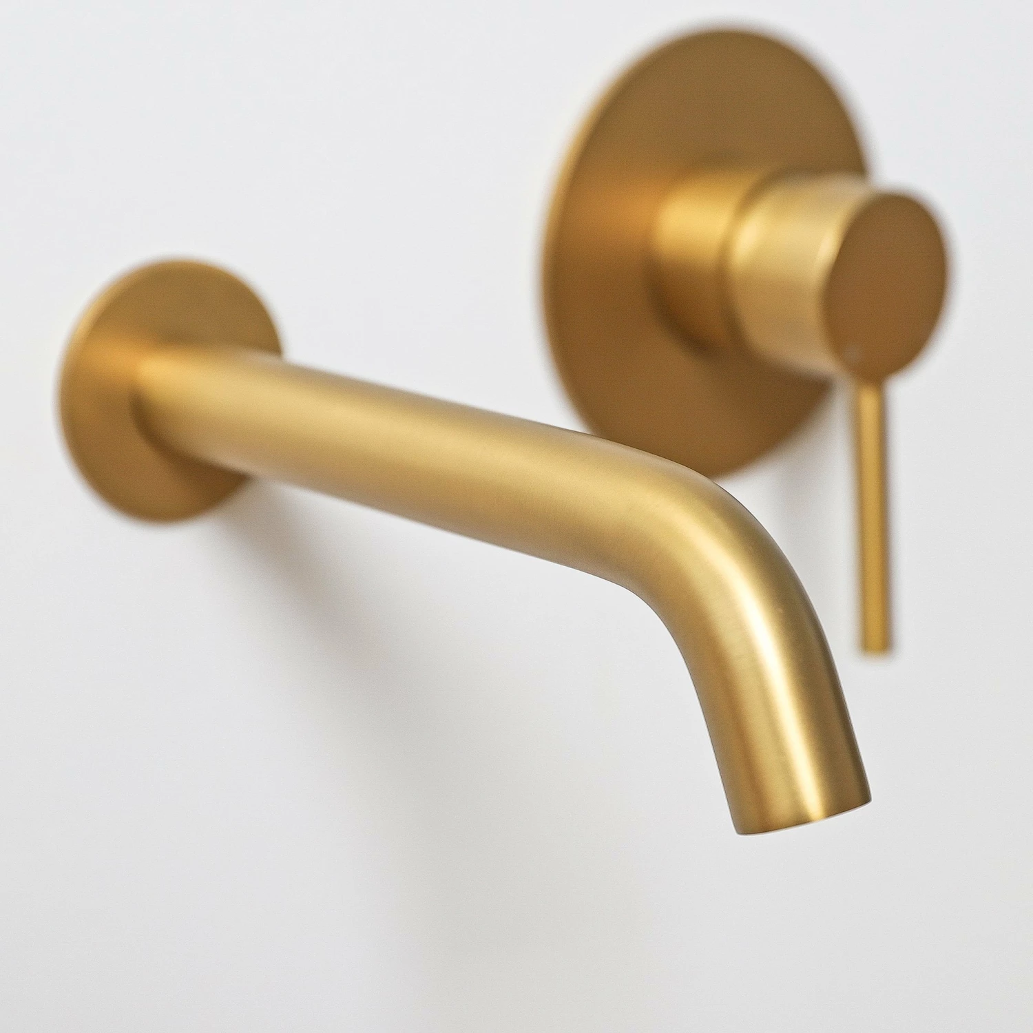Luxe Brushed Gold Wall Mounted Bath Mixer Tap 6 Luxe Brushed Gold Wall Mounted Bath Mixer Tap - Image 4